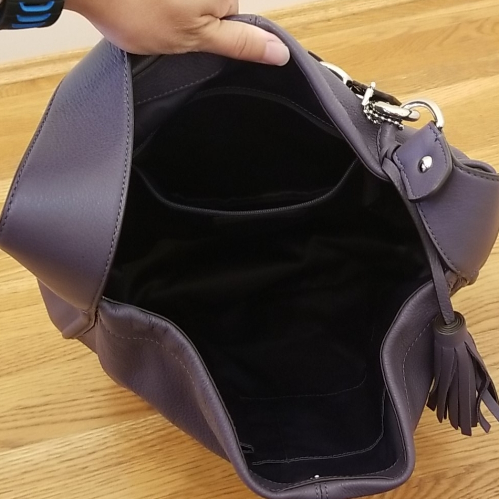 Authentic Coach Purse - Picture 3 of 6
